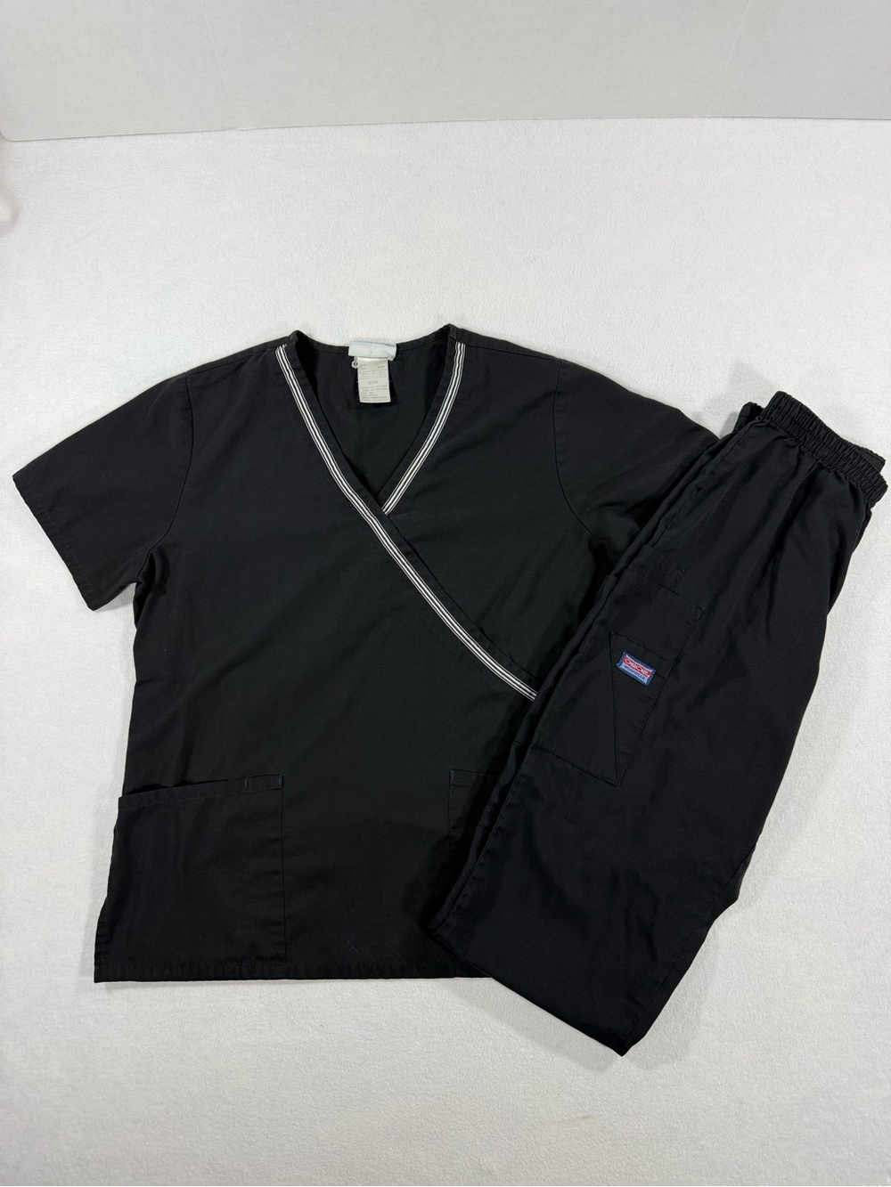 Women's Black Medical Scrub Set in Sie Small and XS.